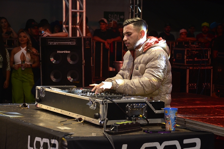 m_m__DSC2044